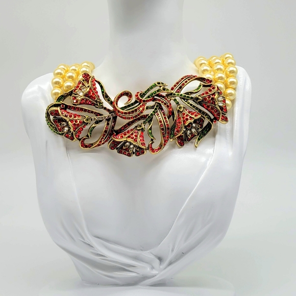 Heidi Daus Garnet Swarovski Crystal Tulip Necklace with Ivory Cream Pearls - Picture 6 of 9